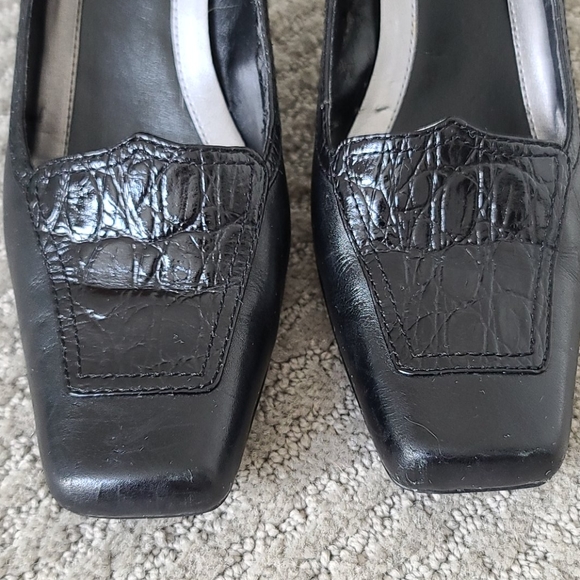 Franco Sarto womens leather heals - Picture 2 of 7